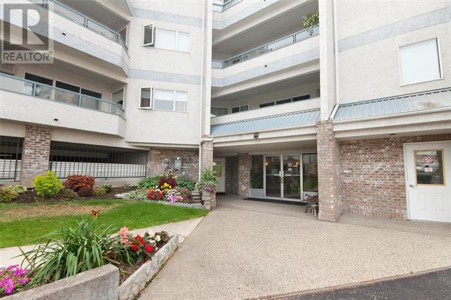 111 - 180 Hollywood Road N, Condo with 2 bedrooms, 2 bathrooms and 1 parking in Kelowna BC | Image 30
