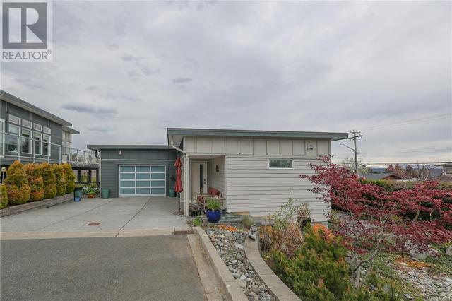 7 - 325 Niluht Rd, House attached with 3 bedrooms, 2 bathrooms and null parking in Campbell River BC | Image 1