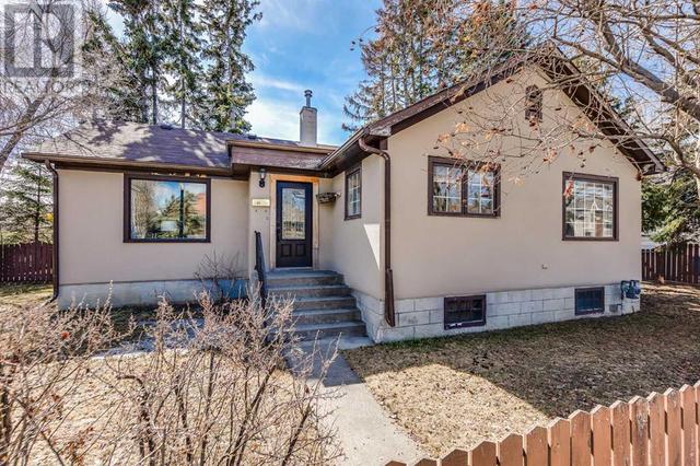 601 30 Avenue Sw, House detached with 2 bedrooms, 1 bathrooms and 1 parking in Calgary AB | Image 1