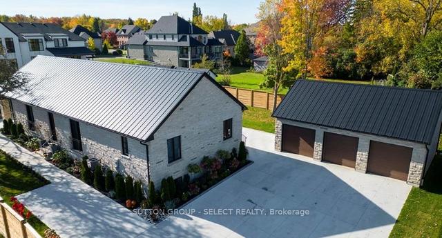 185 Commissioners Rd E, House detached with 5 bedrooms, 4 bathrooms and 9 parking in London ON | Image 31