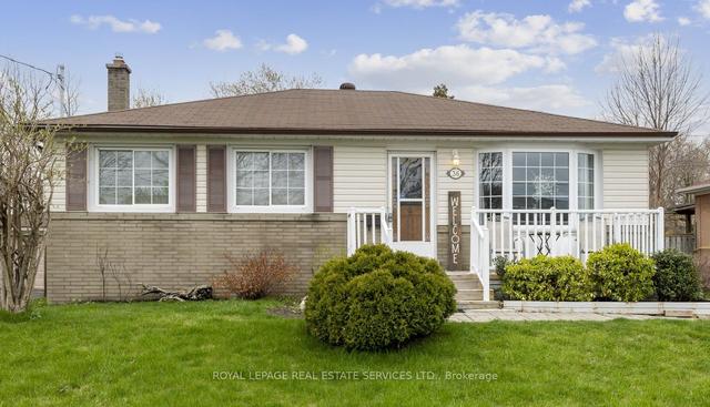 36 Linton Ave, House detached with 3 bedrooms, 1 bathrooms and 4 parking in Ajax ON | Image 1