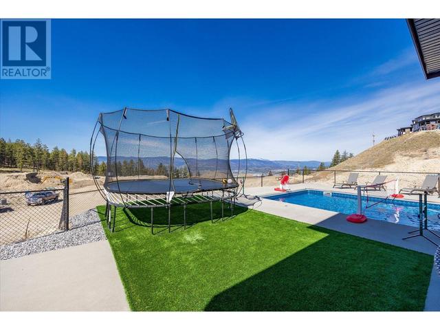 746 Carnoustie Drive, House detached with 4 bedrooms, 2 bathrooms and 7 parking in Kelowna BC | Image 45
