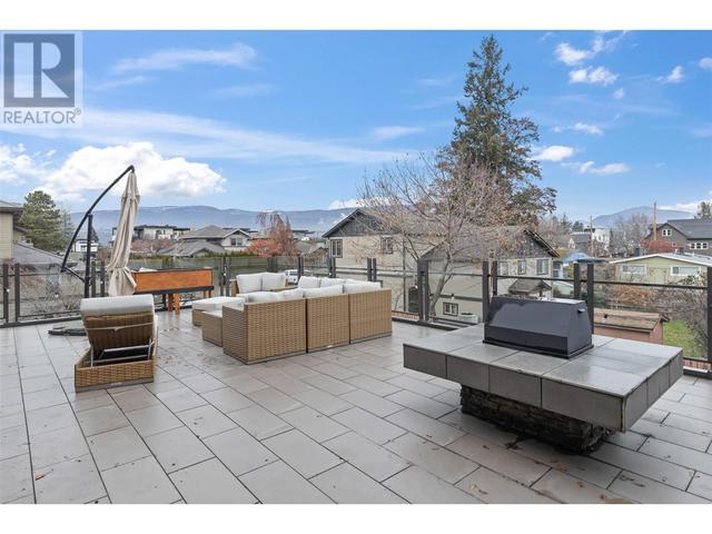 203 - 446 West Avenue, Condo with 2 bedrooms, 2 bathrooms and 1 parking in Kelowna BC | Image 24