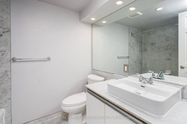 1704 - 5 Concorde Pl S, Condo with 1 bedrooms, 1 bathrooms and 1 parking in Toronto ON | Image 20