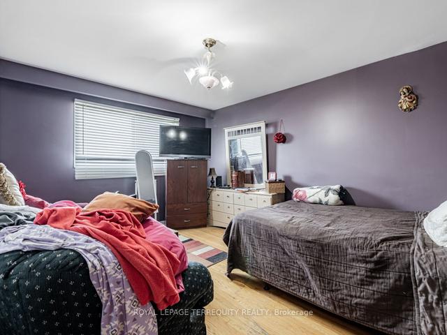 30 Lilac Ave, House detached with 3 bedrooms, 3 bathrooms and 6 parking in Toronto ON | Image 13