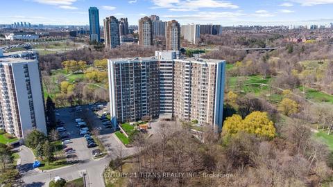 1415 - 20 Edgecliff Gfwy, Condo with 2 bedrooms, 1 bathrooms and 1 parking in Toronto ON | Card Image
