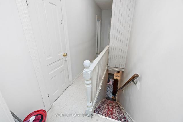 623 Ossington Ave, House detached with 4 bedrooms, 2 bathrooms and 2 parking in Toronto ON | Image 27