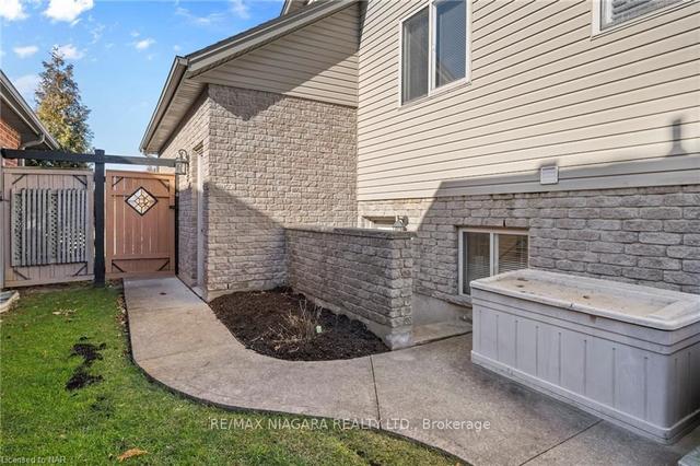 44 Vansickle Rd, House detached with 2 bedrooms, 2 bathrooms and 4 parking in St. Catharines ON | Image 28