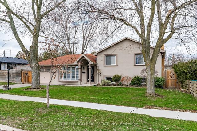 719 Breckenridge Rd, House detached with 3 bedrooms, 2 bathrooms and 5 parking in Mississauga ON | Image 24