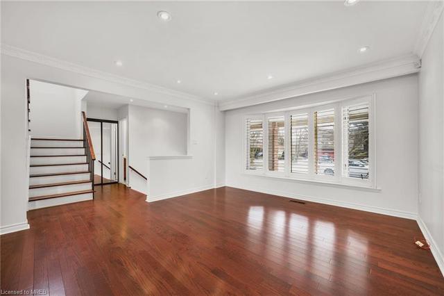 5 Hester Court, House detached with 5 bedrooms, 2 bathrooms and 6 parking in Markham ON | Image 34