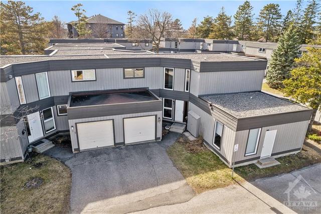71 Compata Way, Townhouse with 4 bedrooms, 2 bathrooms and 2 parking in Ottawa ON | Image 26