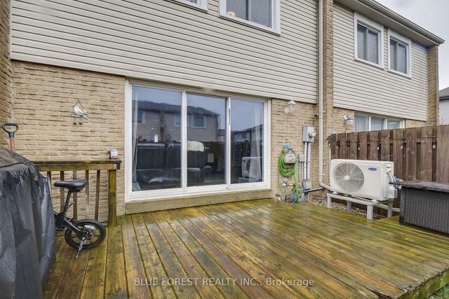 138 - 500 Osgoode Dr, Townhouse with 3 bedrooms, 2 bathrooms and 1 parking in London ON | Image 18