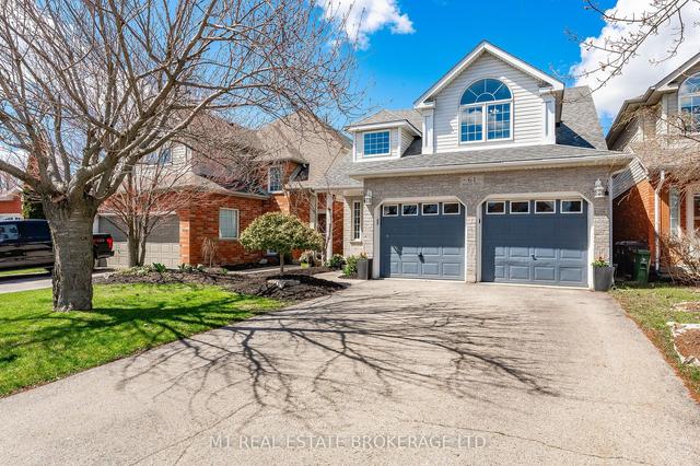 61 Marsh Cres, House detached with 4 bedrooms, 4 bathrooms and 6 parking in Guelph ON | Image 1