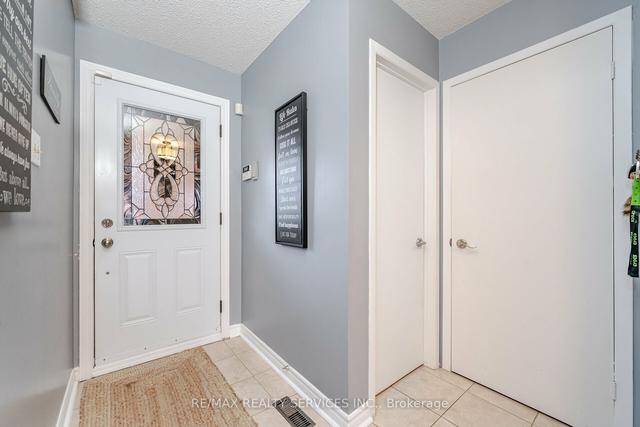 57 Dumfries Ave, House attached with 3 bedrooms, 4 bathrooms and 4 parking in Brampton ON | Image 36