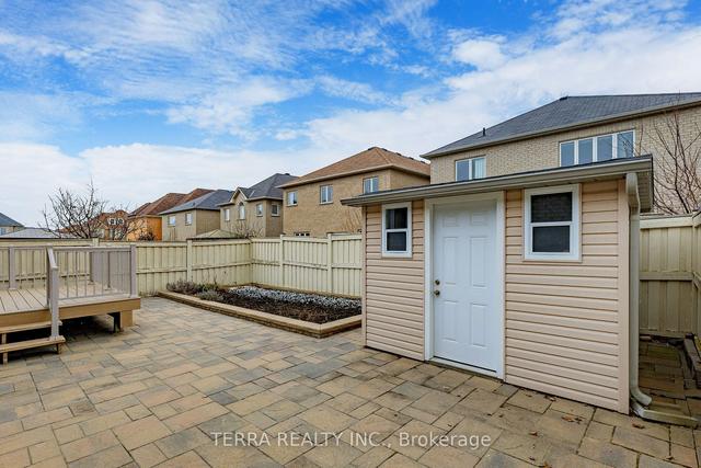 19 Isaiah Dr, House detached with 3 bedrooms, 3 bathrooms and 4 parking in Vaughan ON | Image 30