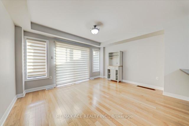 7 De Jong St, House attached with 4 bedrooms, 4 bathrooms and 1 parking in Toronto ON | Image 5