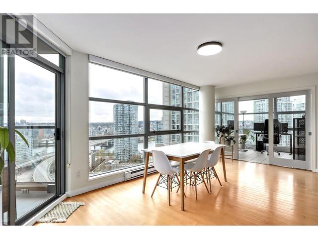 2303 - 989 Beatty Street, Condo with 2 bedrooms, 2 bathrooms and 1 parking in Vancouver BC | Image 3