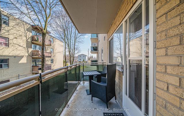 212 - 936 Glen St, Condo with 2 bedrooms, 1 bathrooms and 1 parking in Oshawa ON | Image 5
