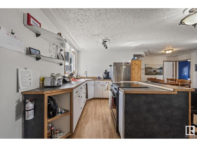16911 101 St Nw, House detached with 3 bedrooms, 2 bathrooms and null parking in Edmonton AB | Image 11