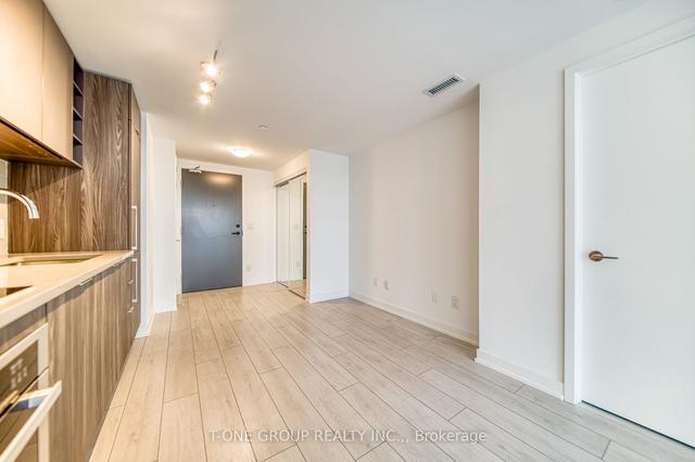 722 - 2033 Kennedy Rd, Condo with 3 bedrooms, 2 bathrooms and 1 parking in Toronto ON | Image 26