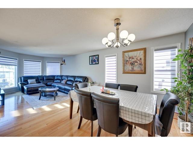 3828 41 St Nw, House detached with 5 bedrooms, 3 bathrooms and null parking in Edmonton AB | Image 2