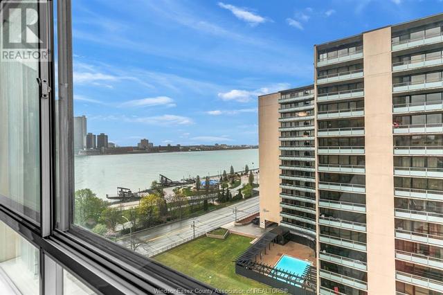 1008 - 75 Riverside Drive East, Condo with 2 bedrooms, 2 bathrooms and null parking in Windsor ON | Image 25