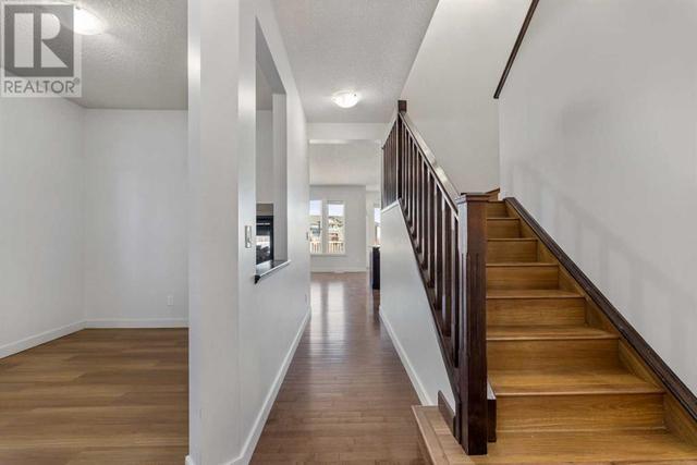 199 Evanswood Circle Nw, House semidetached with 4 bedrooms, 3 bathrooms and 4 parking in Calgary AB | Image 6