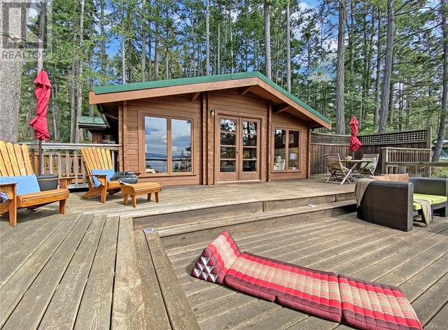 3733 Privateers Rd, House detached with 2 bedrooms, 1 bathrooms and 3 parking in Southern Gulf Islands BC | Image 21