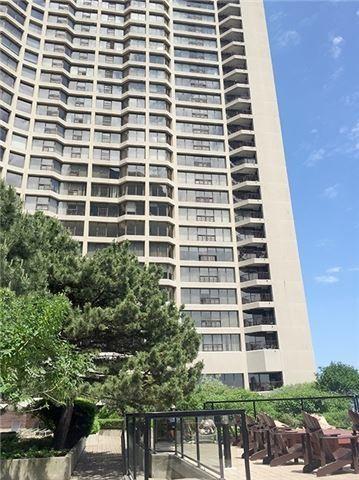 2416 - 55 Harbour Sq, Condo with 1 bedrooms, 1 bathrooms and 1 parking in Toronto ON | Image 1