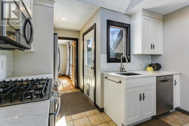 1689 Kloppenburg Road, House detached with 3 bedrooms, 2 bathrooms and 5 parking in Kelowna BC | Image 16