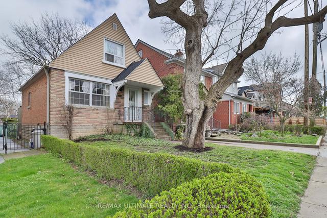 407 Arlington Ave, House detached with 2 bedrooms, 1 bathrooms and 2 parking in Toronto ON | Image 1