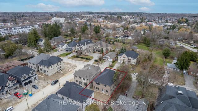 30c Maple Grove Ave, House detached with 4 bedrooms, 4 bathrooms and 6 parking in Richmond Hill ON | Image 6