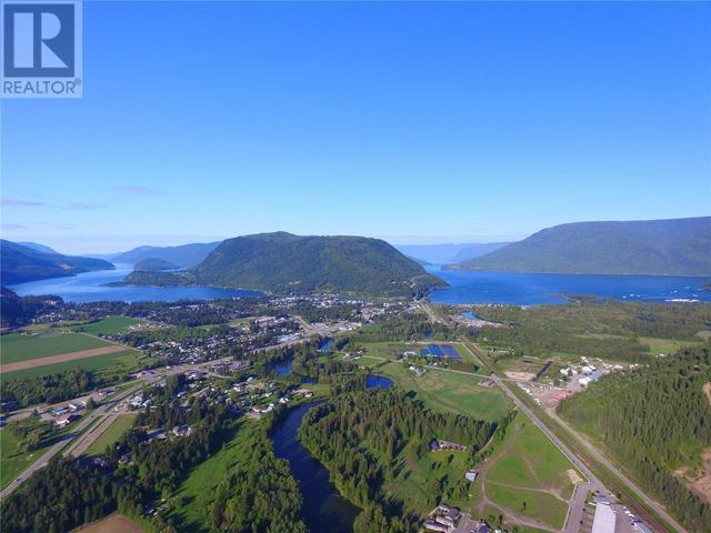 242 - 213 White Pine Crescent, Condo with 2 bedrooms, 1 bathrooms and 2 parking in Sicamous BC | Image 35