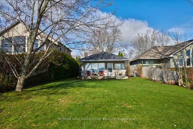297 Beach Rd, House detached with 3 bedrooms, 1 bathrooms and 5.5 parking in Innisfil ON | Image 7