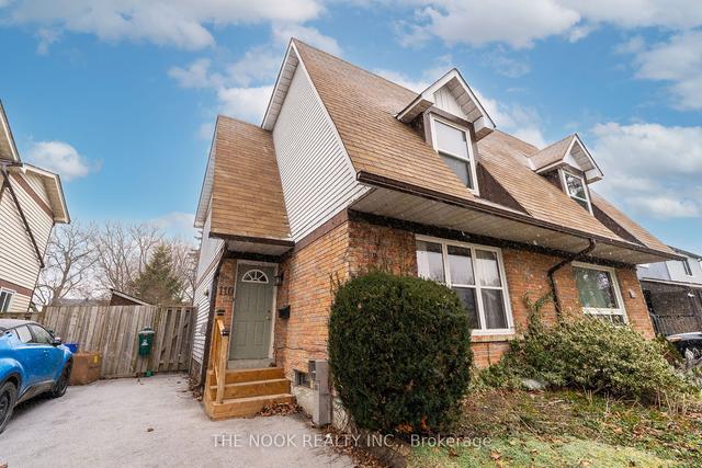 110 Luke St, House semidetached with 3 bedrooms, 2 bathrooms and 3 parking in Oshawa ON | Image 1