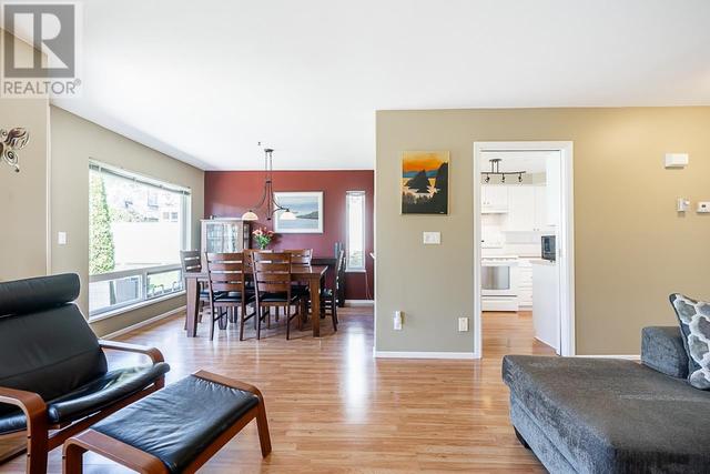 1 - 11737 236 Street, House attached with 3 bedrooms, 3 bathrooms and 3 parking in Maple Ridge BC | Image 5