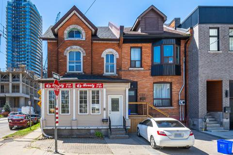 123 Market St, House semidetached with 5 bedrooms, 3 bathrooms and 1 parking in Hamilton ON | Card Image