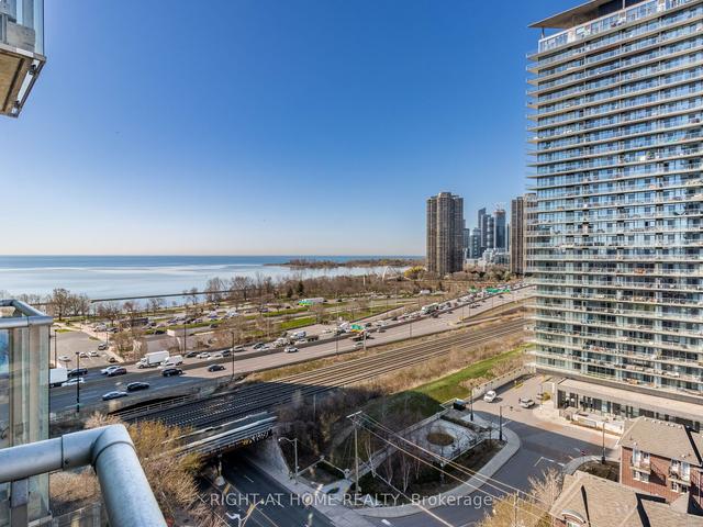 1212 - 15 Windermere Ave, Condo with 1 bedrooms, 1 bathrooms and 1 parking in Toronto ON | Image 4