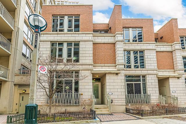 14 Grand Magazine St, Townhouse with 3 bedrooms, 3 bathrooms and 2 parking in Toronto ON | Image 1