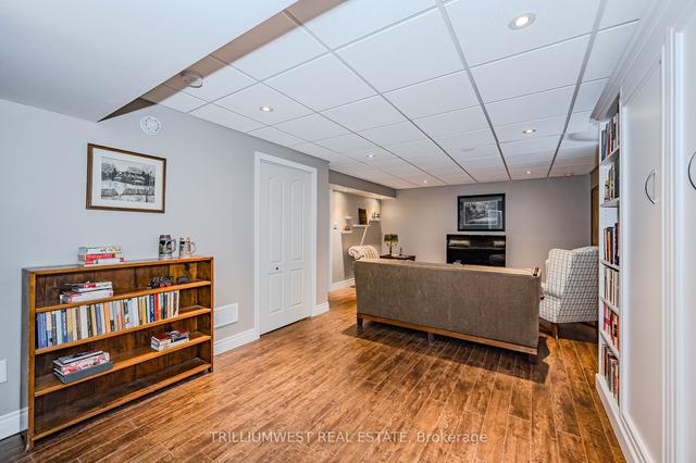 30 Katemore Dr, Townhouse with 2 bedrooms, 3 bathrooms and 2 parking in Guelph ON | Image 10