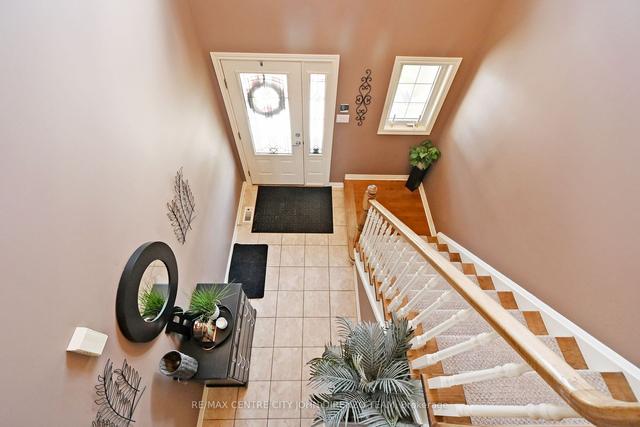 115 Hagerman Cres, House detached with 3 bedrooms, 3 bathrooms and 6 parking in St. Thomas ON | Image 4