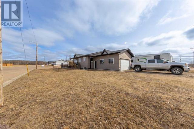 403 5, House detached with 4 bedrooms, 2 bathrooms and 5 parking in Marwayne AB | Image 2