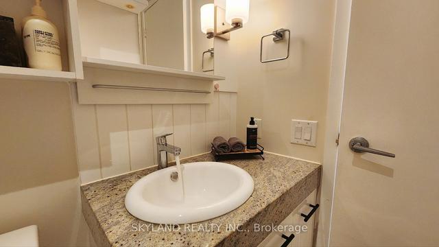 2808 - 29 Singer Crt, Condo with 1 bedrooms, 1 bathrooms and 1 parking in Toronto ON | Image 6