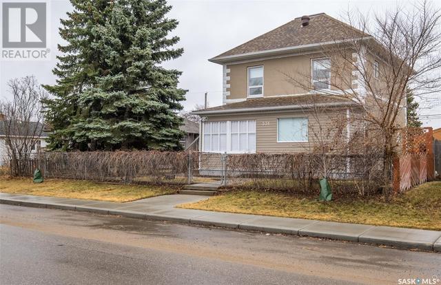 331 12th Street E, House detached with 3 bedrooms, 3 bathrooms and null parking in Prince Albert SK | Image 34