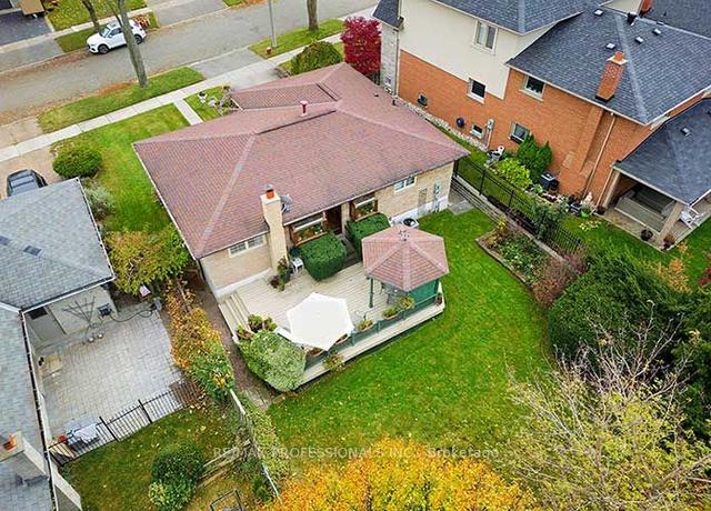 752 Dodsworth Cres, House detached with 3 bedrooms, 3 bathrooms and 3 parking in Mississauga ON | Image 29