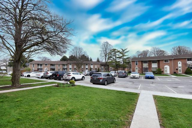 85 - 151 Gateshead Cres, Townhouse with 3 bedrooms, 2 bathrooms and 1 parking in Hamilton ON | Image 25