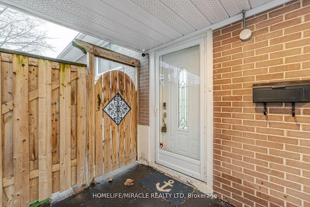 66 Farmington Dr, House detached with 3 bedrooms, 2 bathrooms and 4 parking in Brampton ON | Image 21