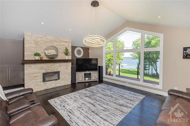 47 O7a Road, House detached with 5 bedrooms, 3 bathrooms and 8 parking in Rideau Lakes ON | Image 4