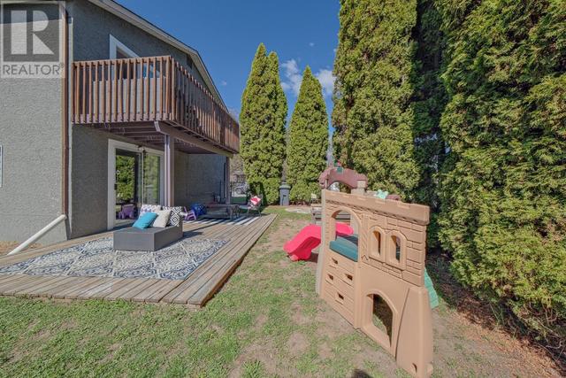 1193 Lawson Avenue, House detached with 4 bedrooms, 3 bathrooms and 3 parking in Kelowna BC | Image 29