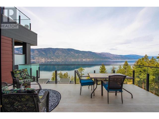 401 - 3475 Granite Close, Condo with 3 bedrooms, 3 bathrooms and 2 parking in Kelowna BC | Image 9